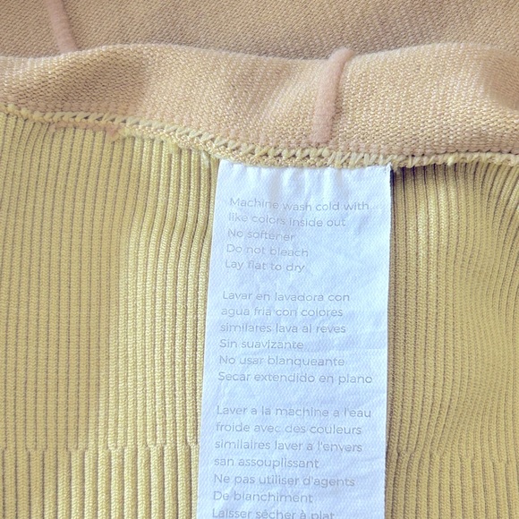 Fabletics Define PowerHold High-Waisted Legging In Gridlock Size Medium - Picture 11 of 11